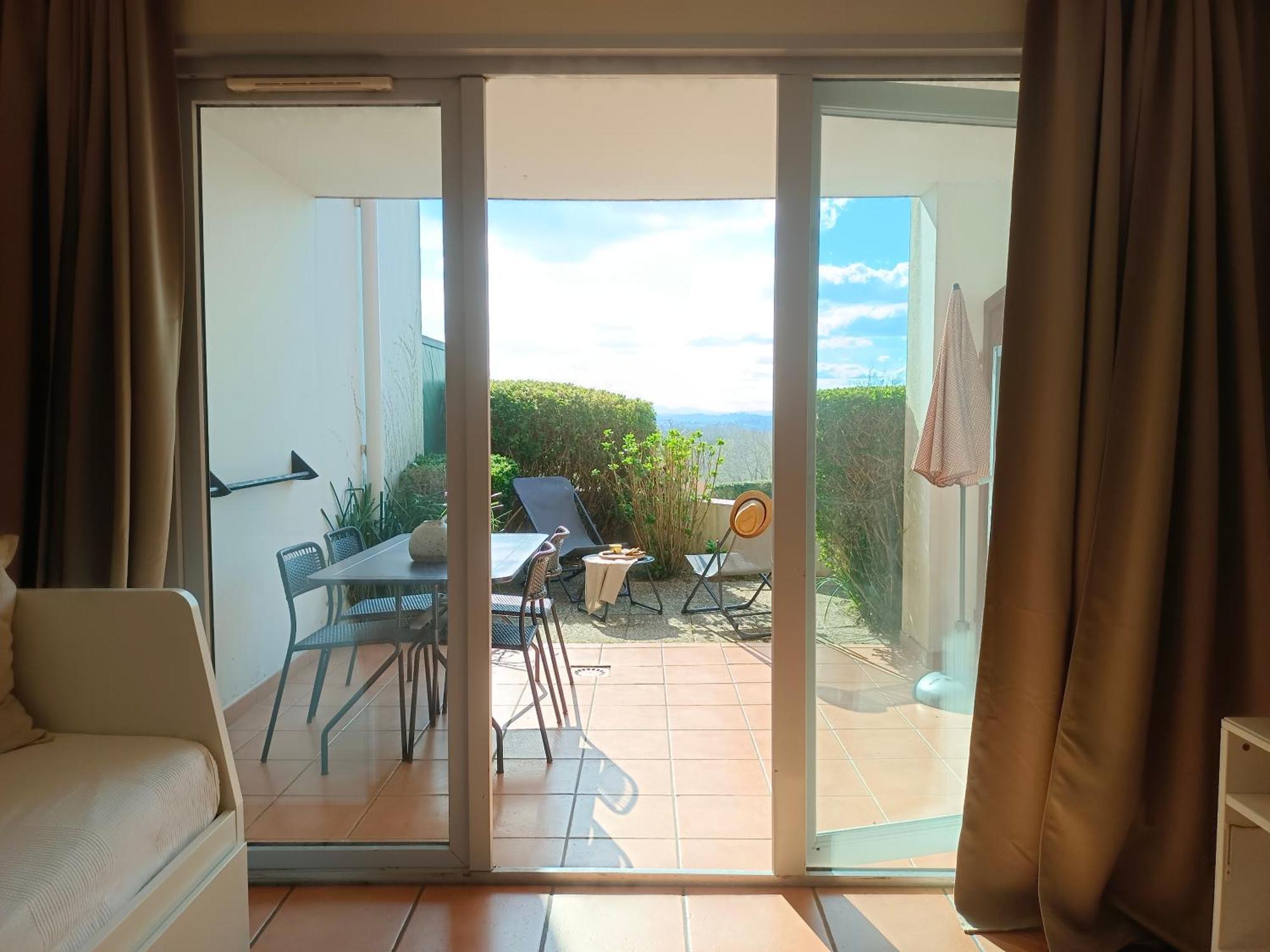Ferienwohnung T1 Bis Avec Piscine Vue Golf Et Montagnes Arcangues Exterior foto